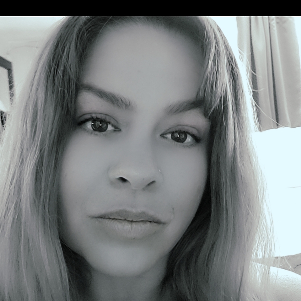 Meet your Posher, Nina